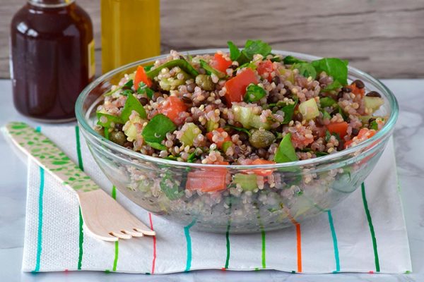 Ensalada de lentejas con quinoa y hortalizas