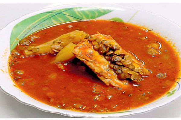 Sopa de lentejas pardinas con bonito